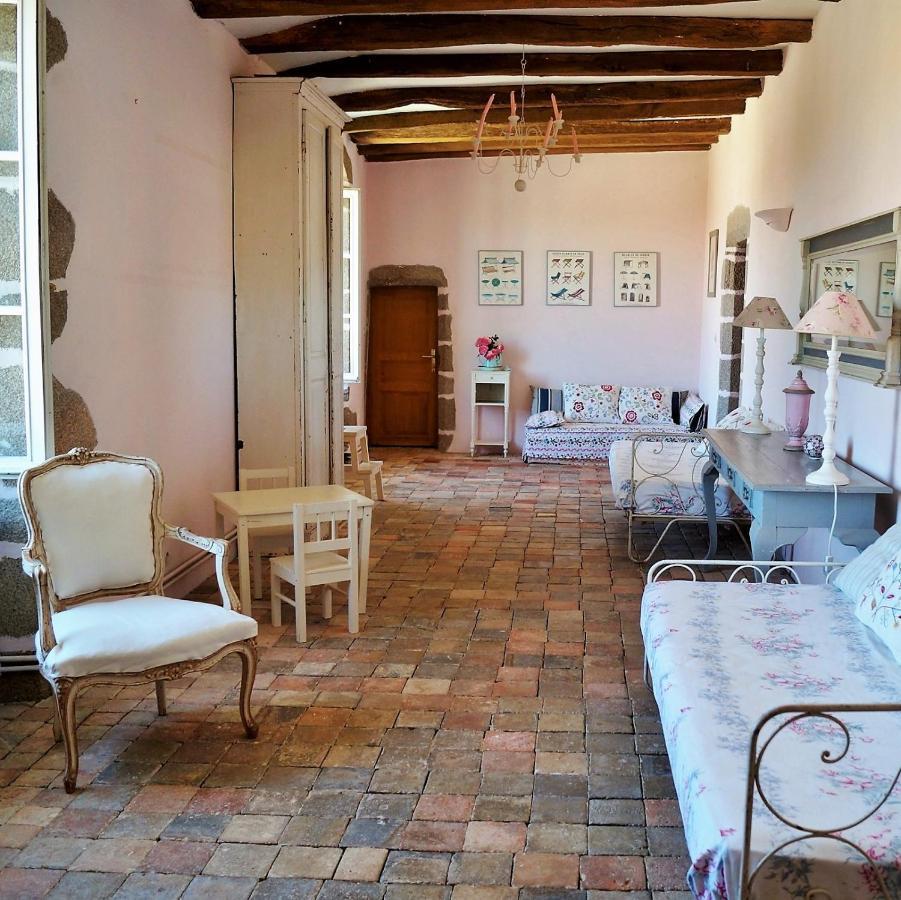 Les Chambres Du Logis Du Chatelier Bressuire Exterior foto
